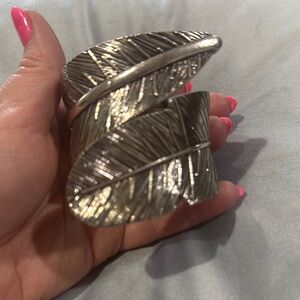 Elegant Silver Leaf cuff bracelet with Detailed Veining